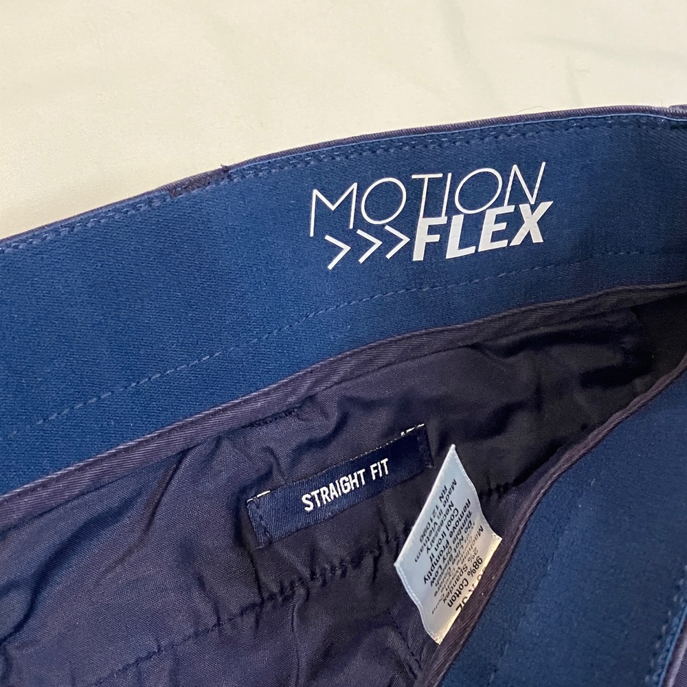 Crown & Ivy motion flex straight fit navy pants 38x32 - Picture 3 of 5